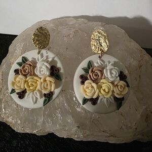 5/20$ Floral Gold and White Earrings